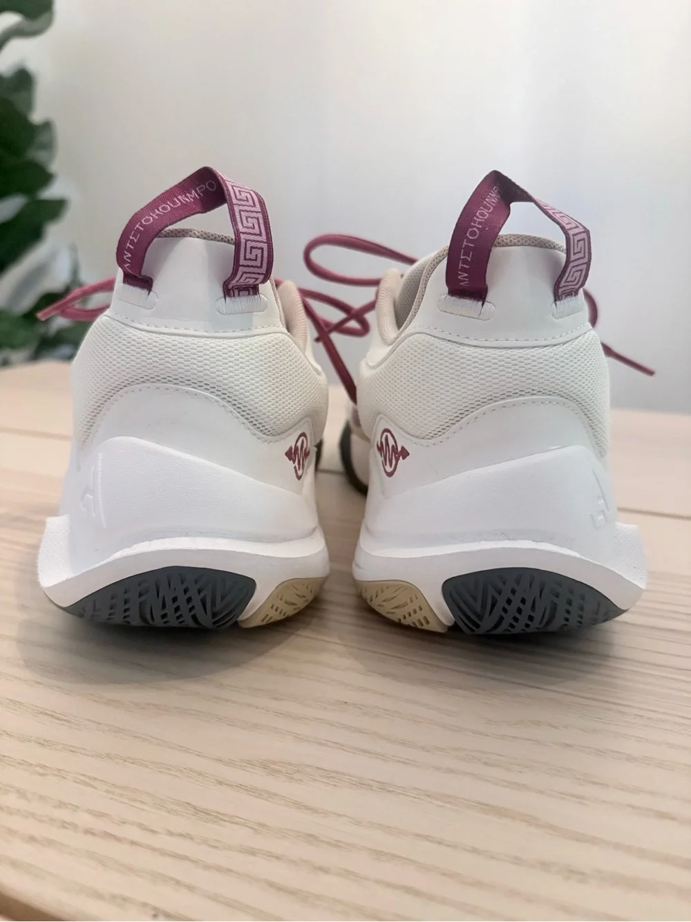 Nike giannis immortality
